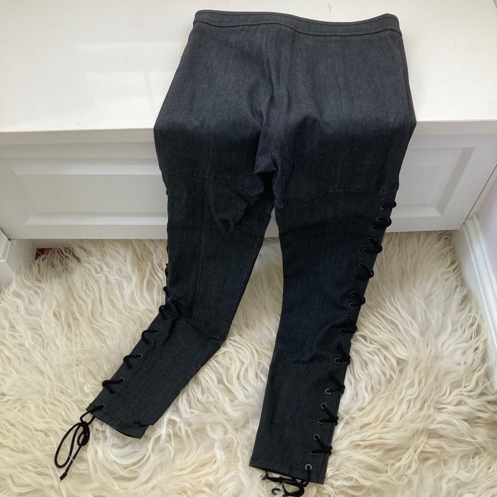 CINQ À SEPT Mid-Rise Skinny Jeans - Picture 9 of 13